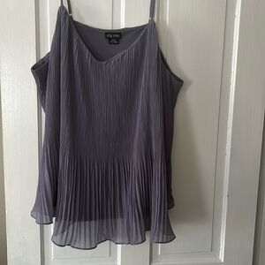 Flowy tank!